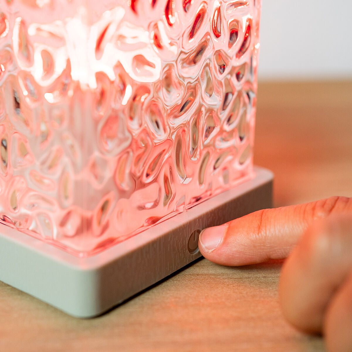 Wiederaufladbarer LED-Projektor „Nordlichter“ von Boralamp InnovaGoods
